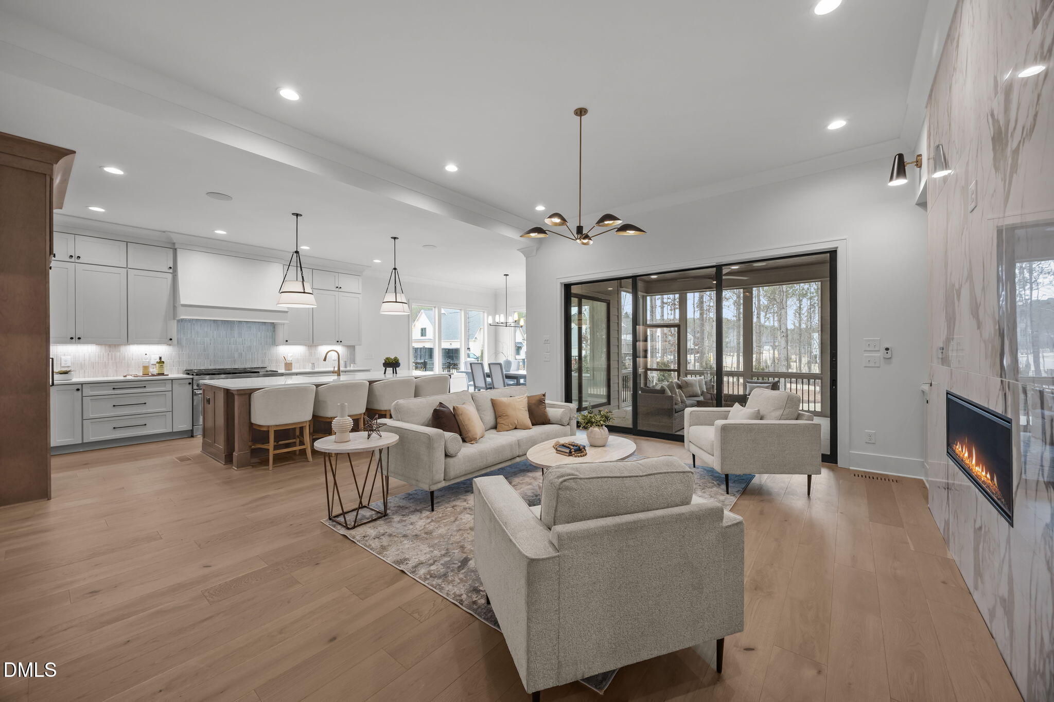 15 Chestnut Oak Drive