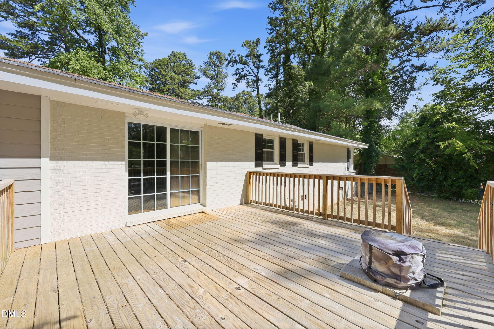 2950 Glenridge Drive
