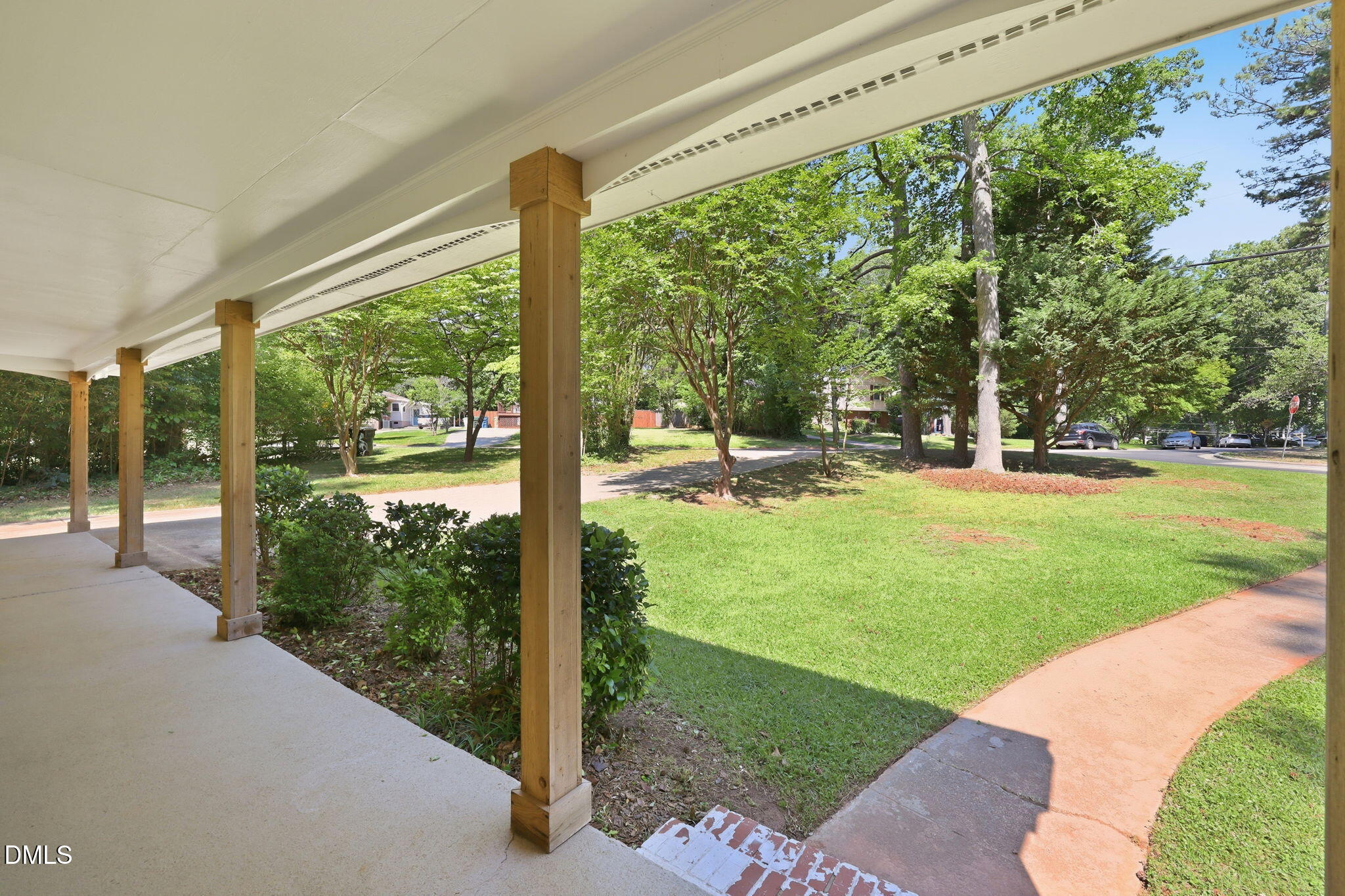 2950 Glenridge Drive