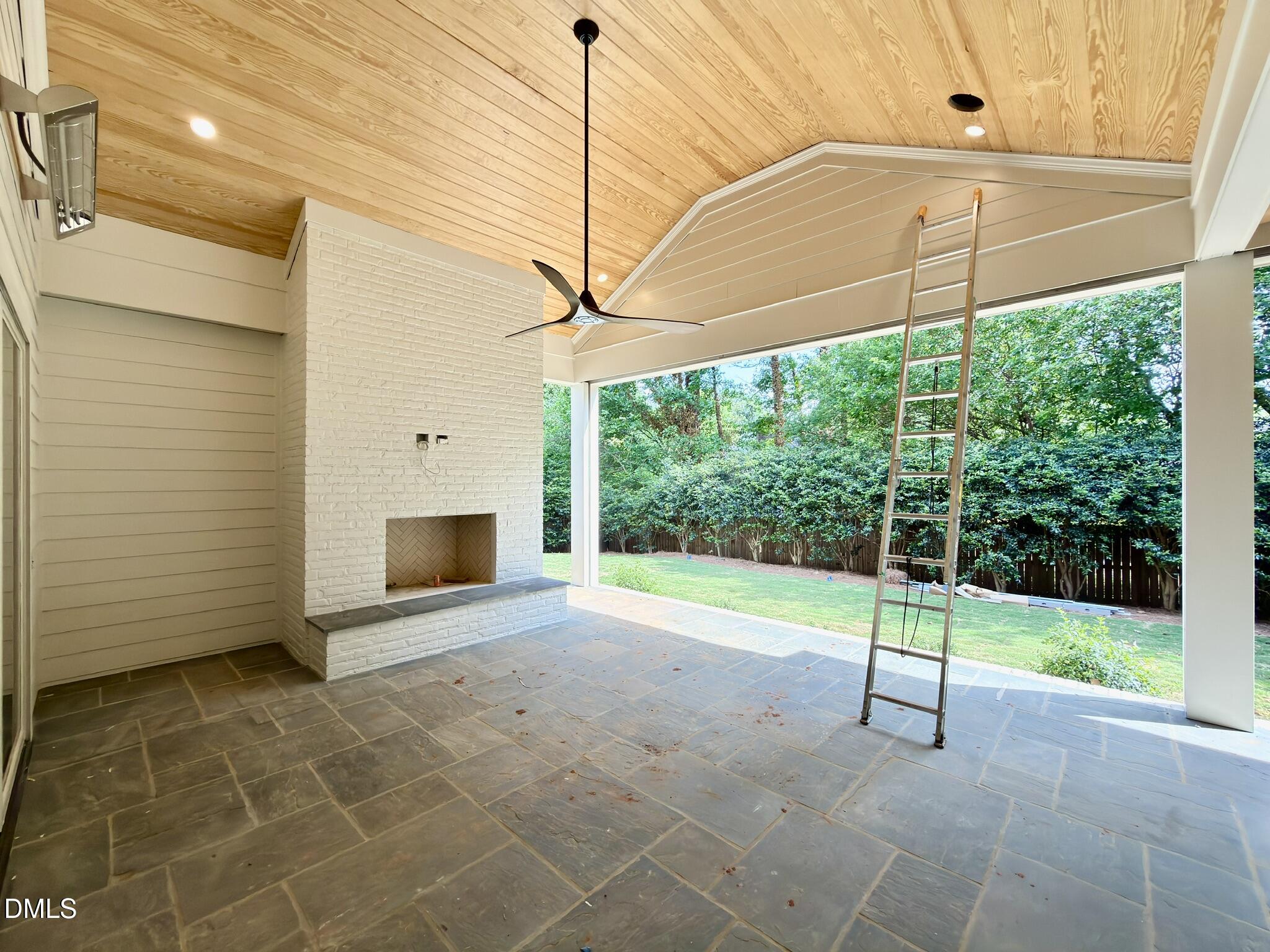 6832 Greystone Drive
