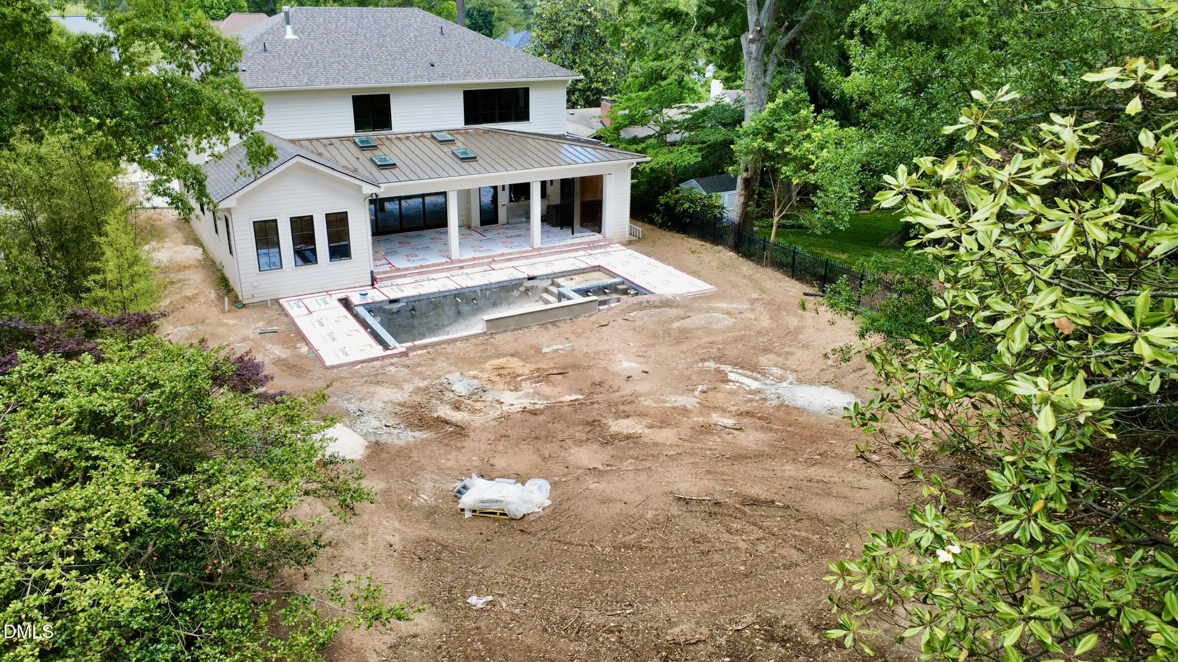 1718 Piccadilly Lane