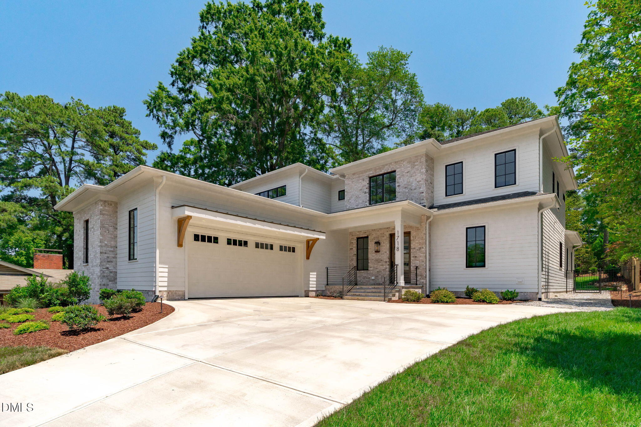 1718 Piccadilly Lane