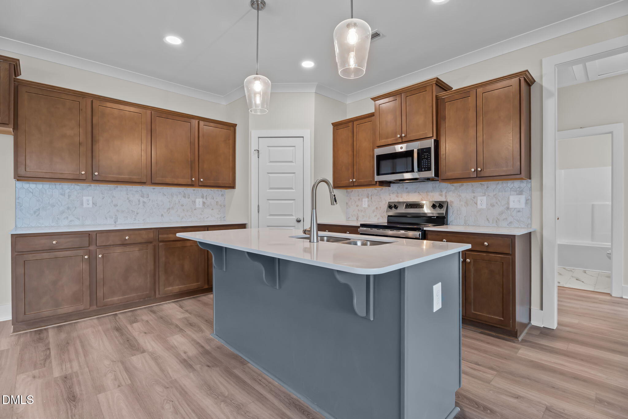 4523 Sweet Williams Lane