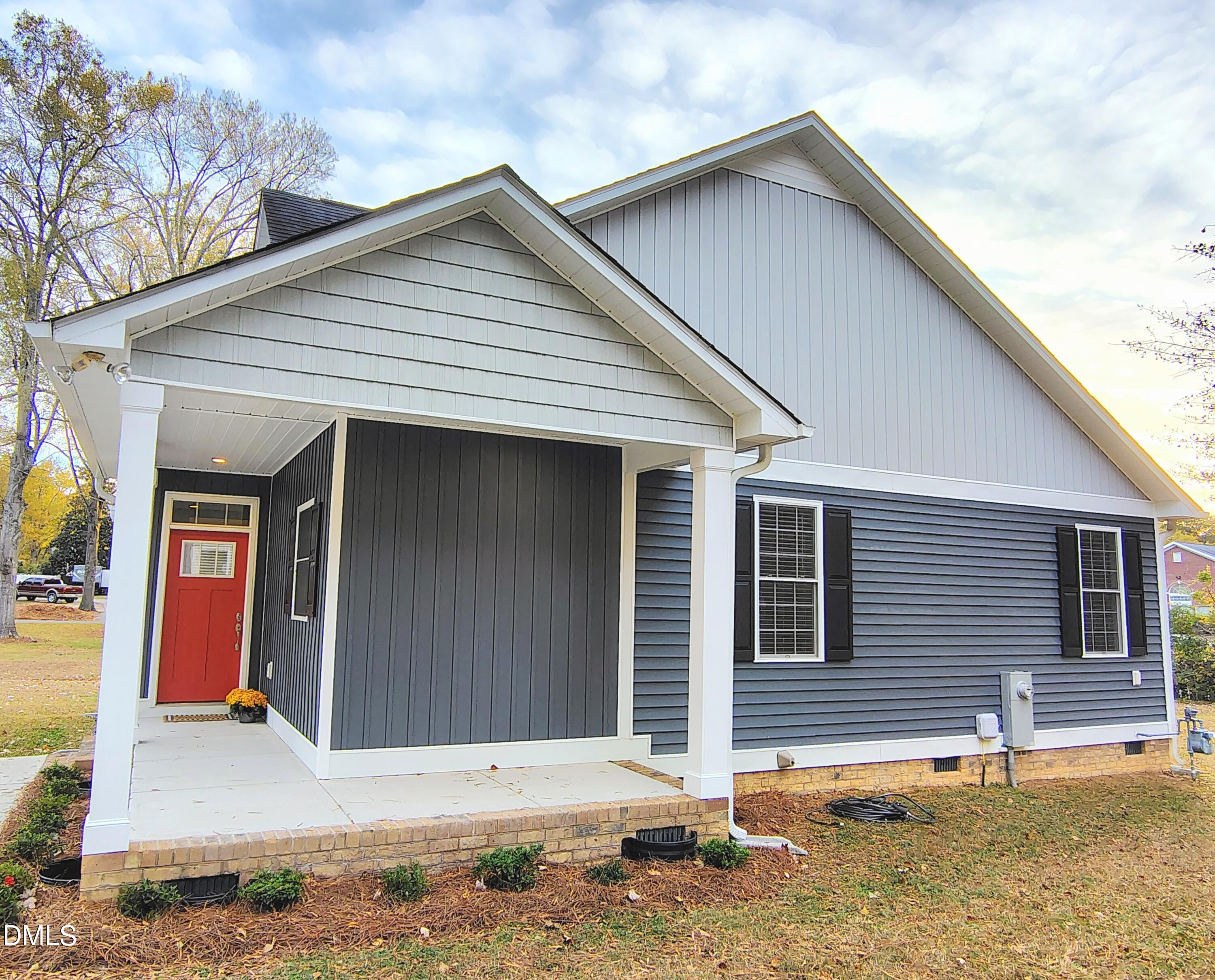 307 Chaplin Street
