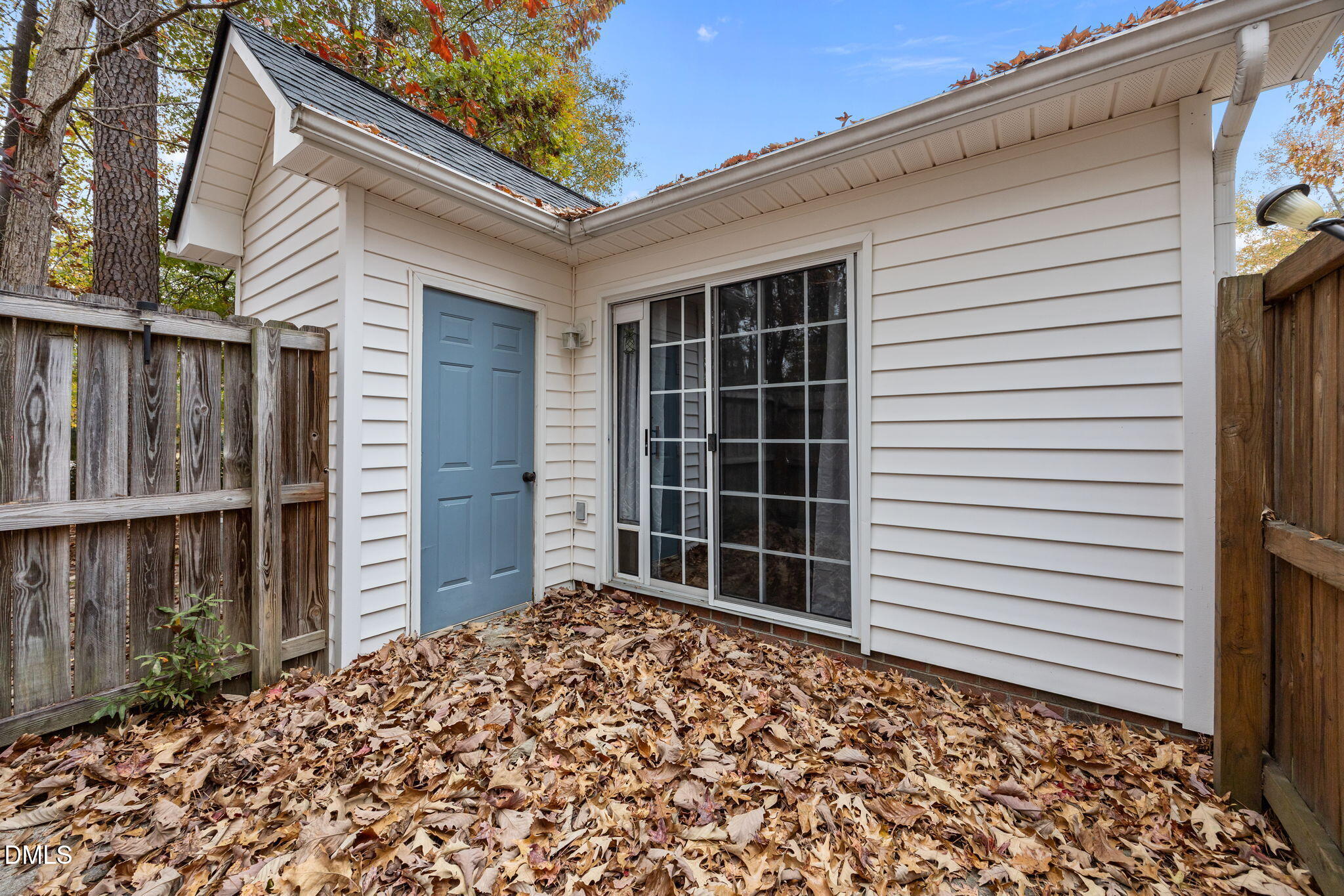 2916 Flintridge Drive