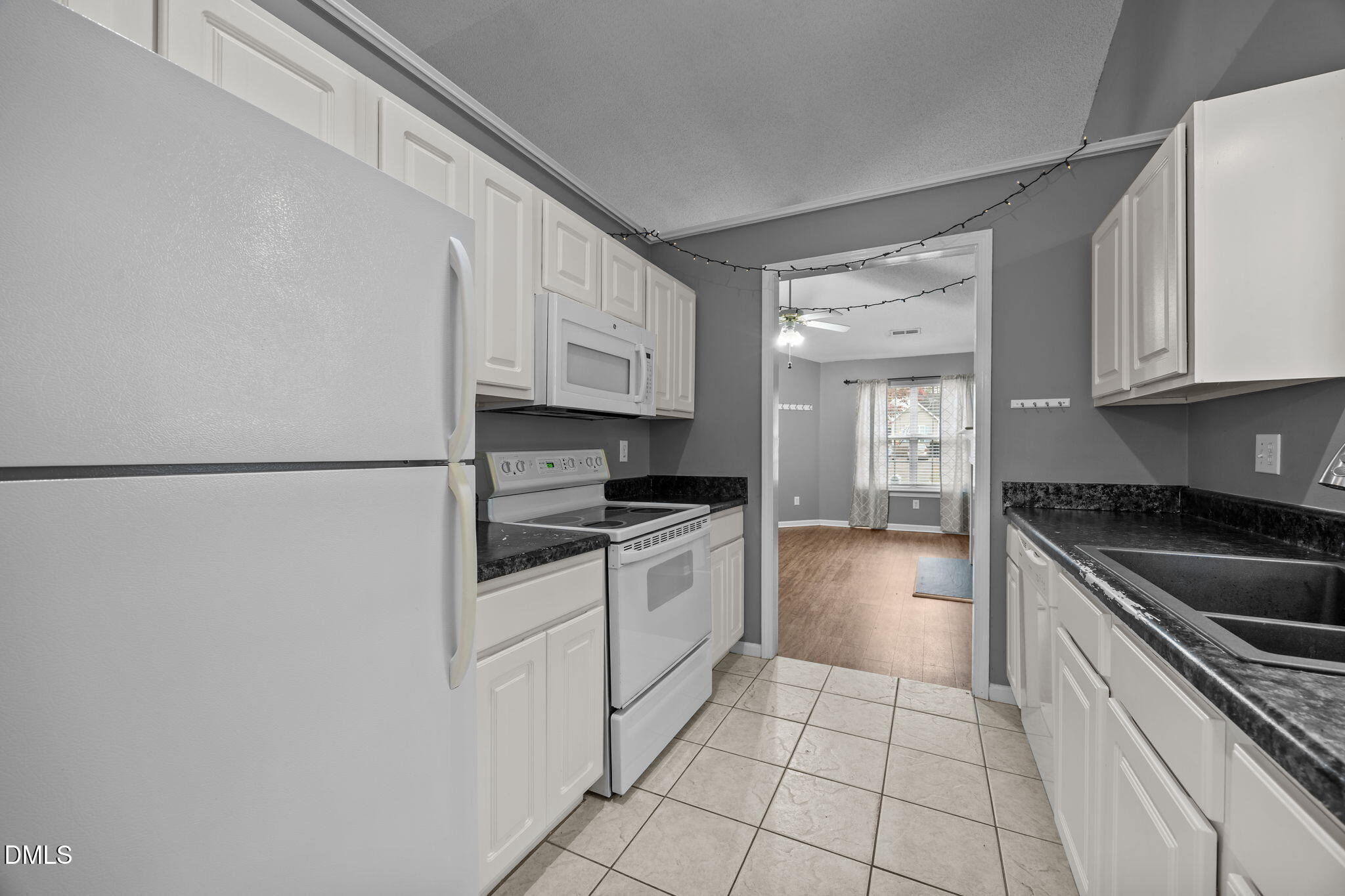 2916 Flintridge Drive