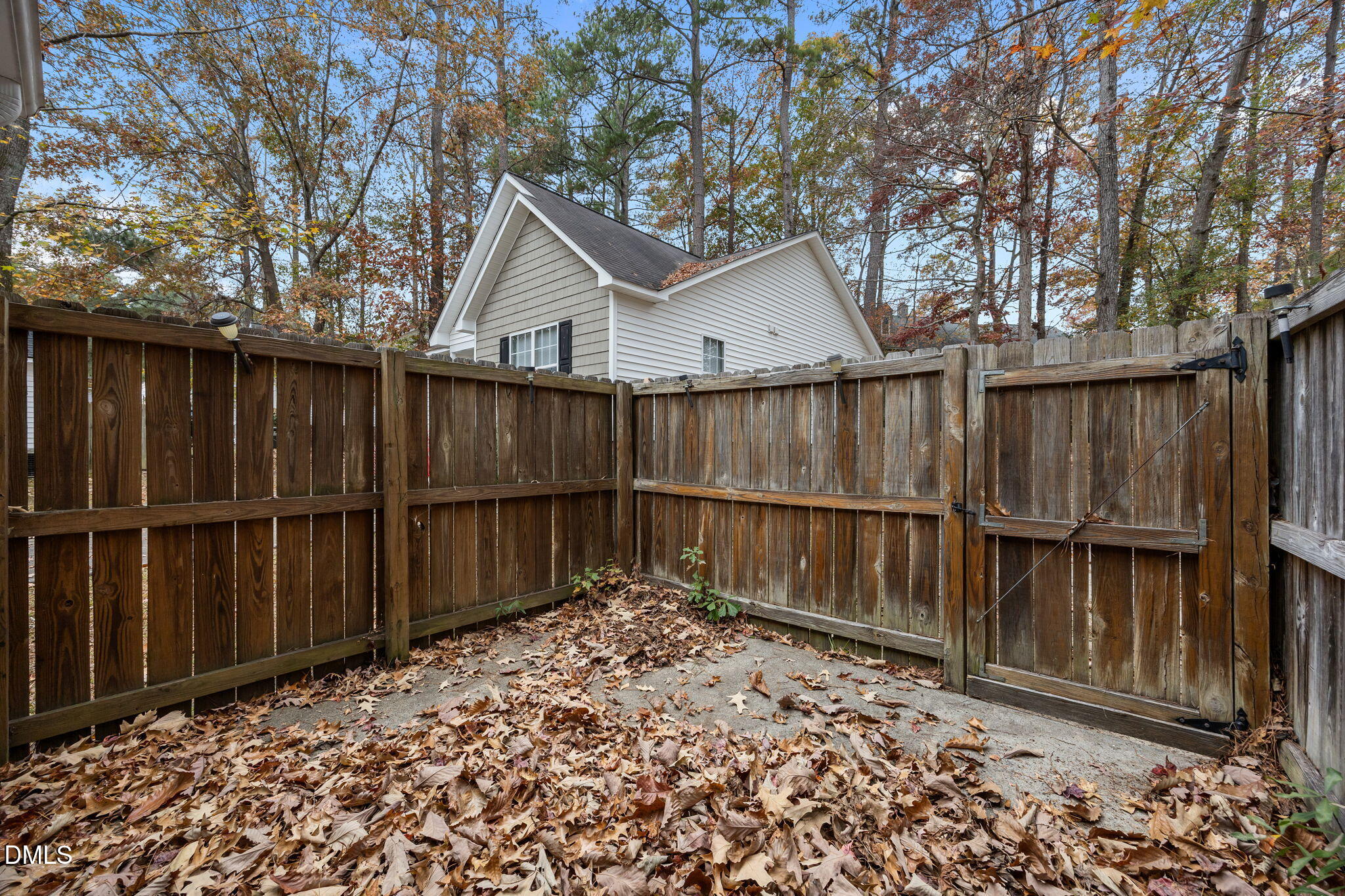 2916 Flintridge Drive