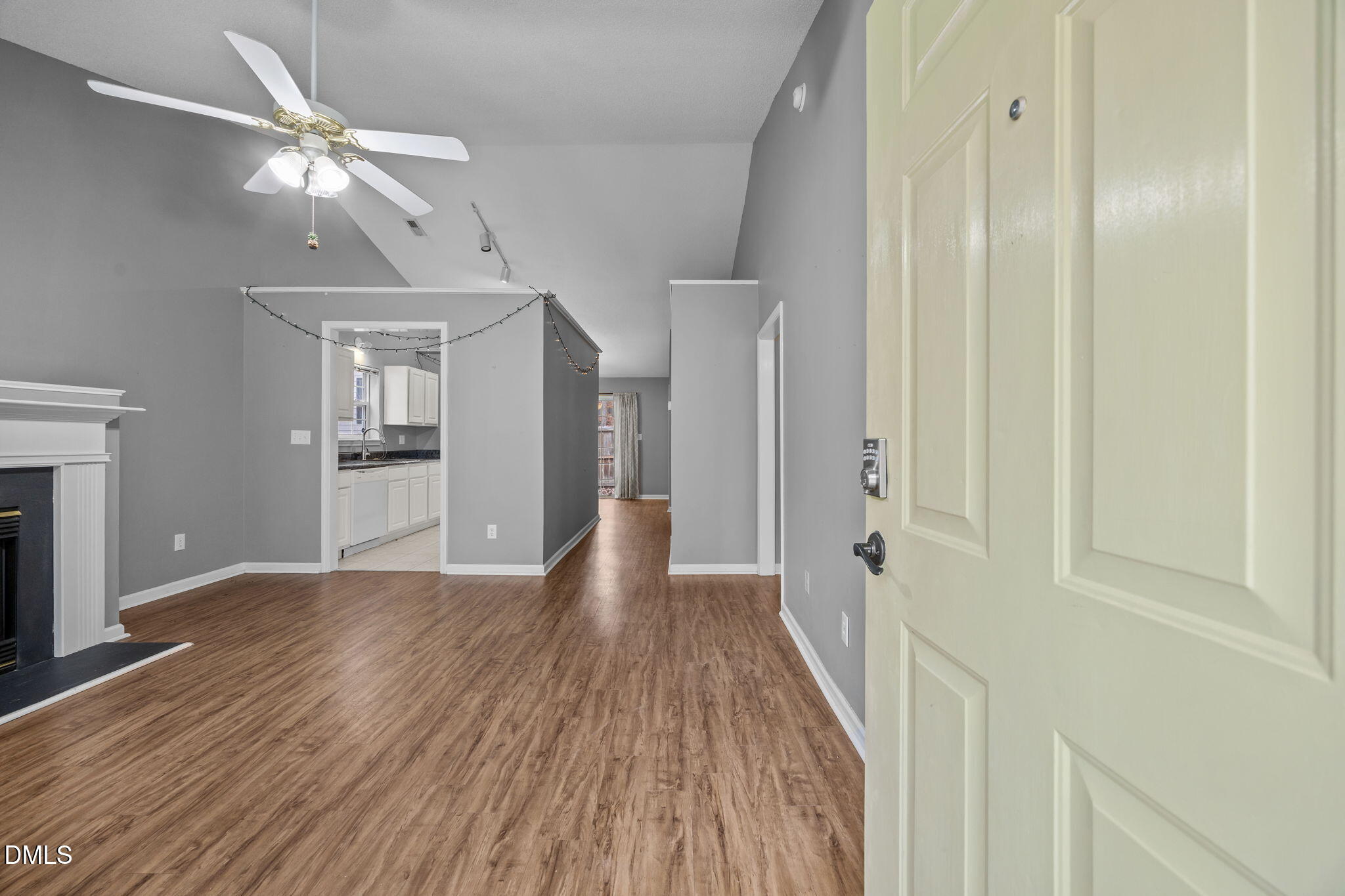 2916 Flintridge Drive