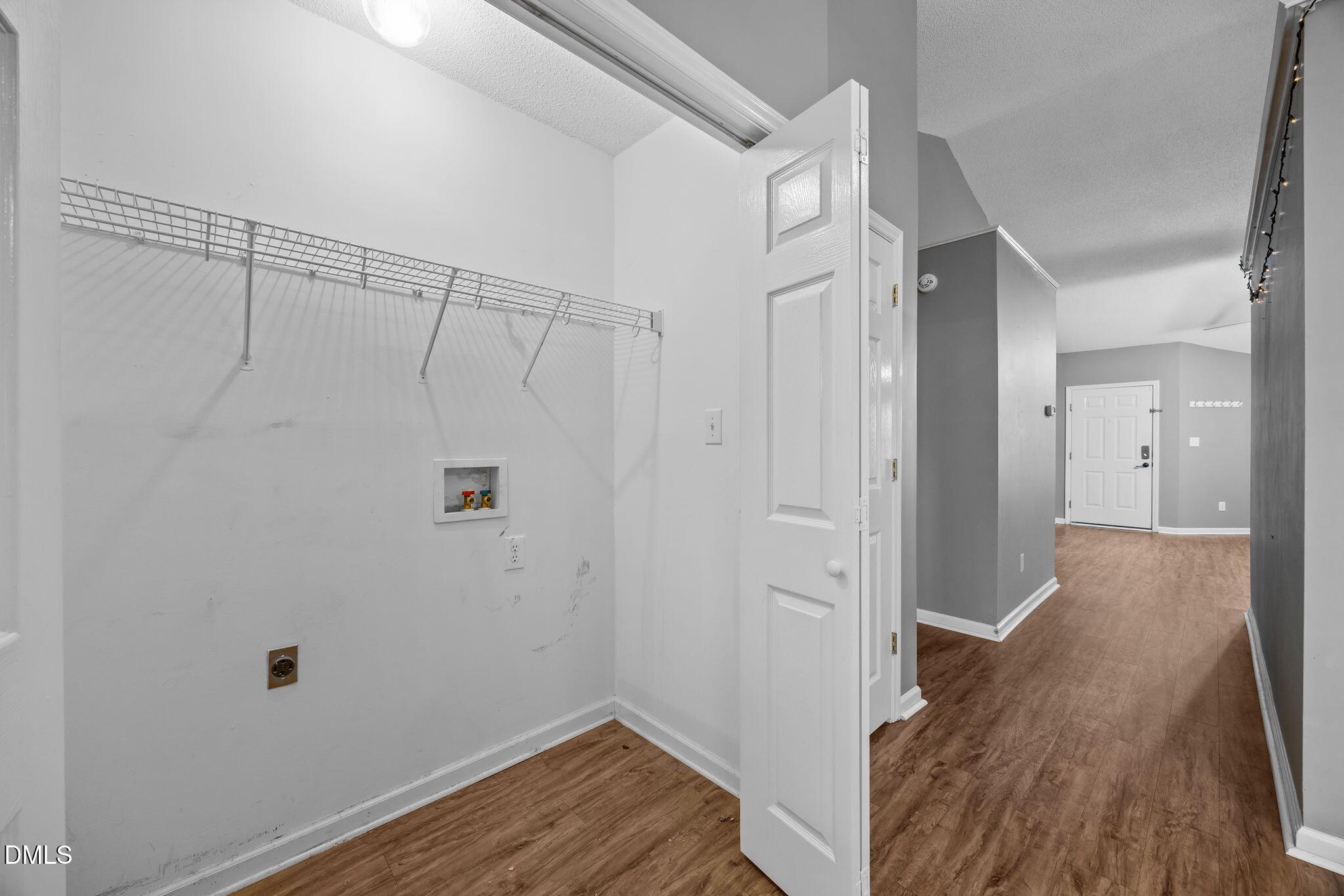 2916 Flintridge Drive