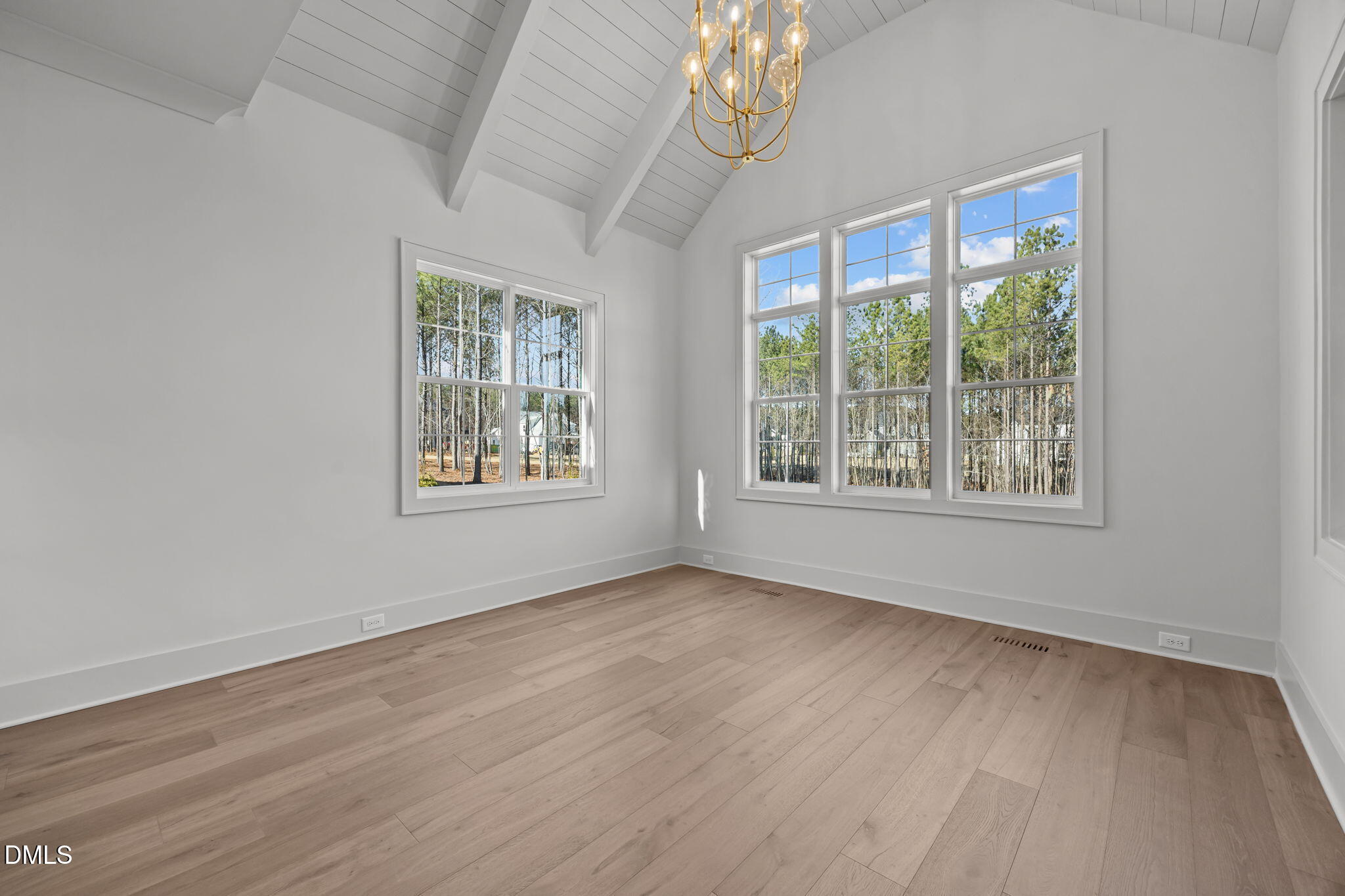 35 Chestnut Oak Drive