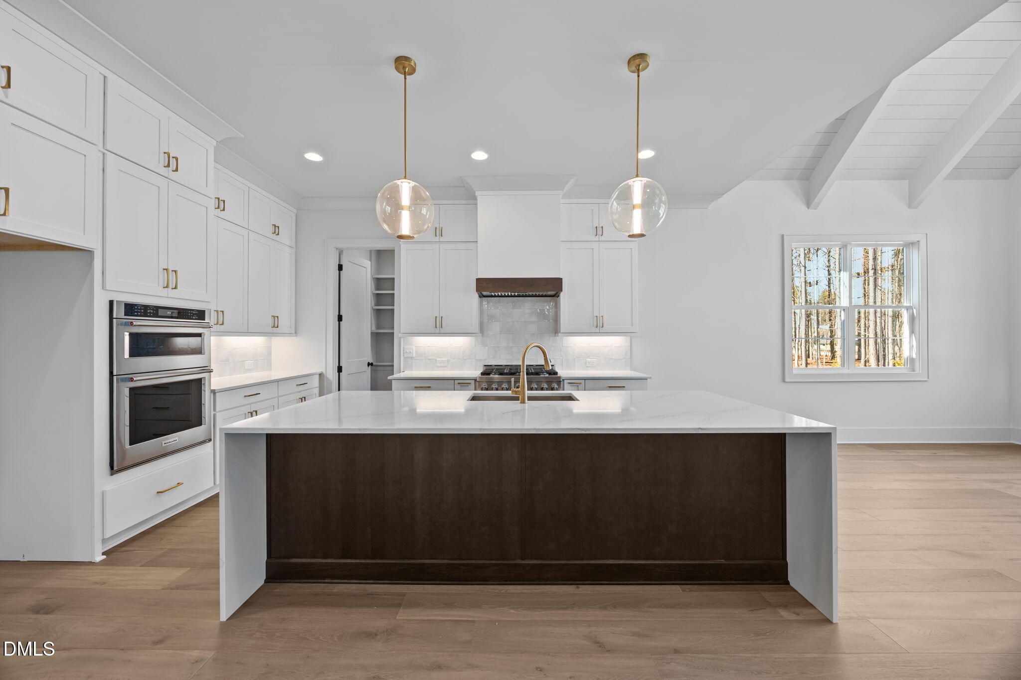 35 Chestnut Oak Drive