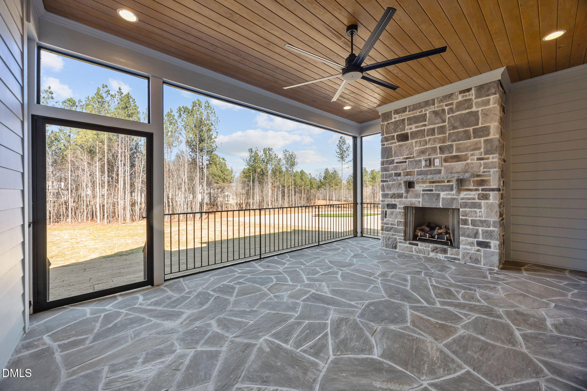 35 Chestnut Oak Drive