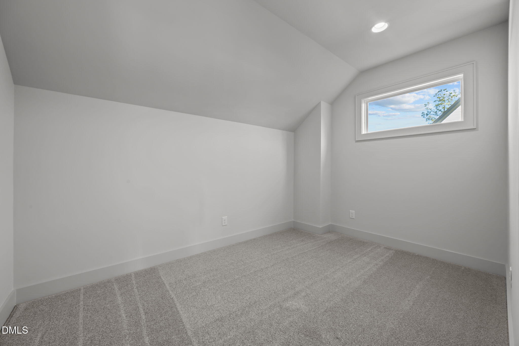 35 Chestnut Oak Drive