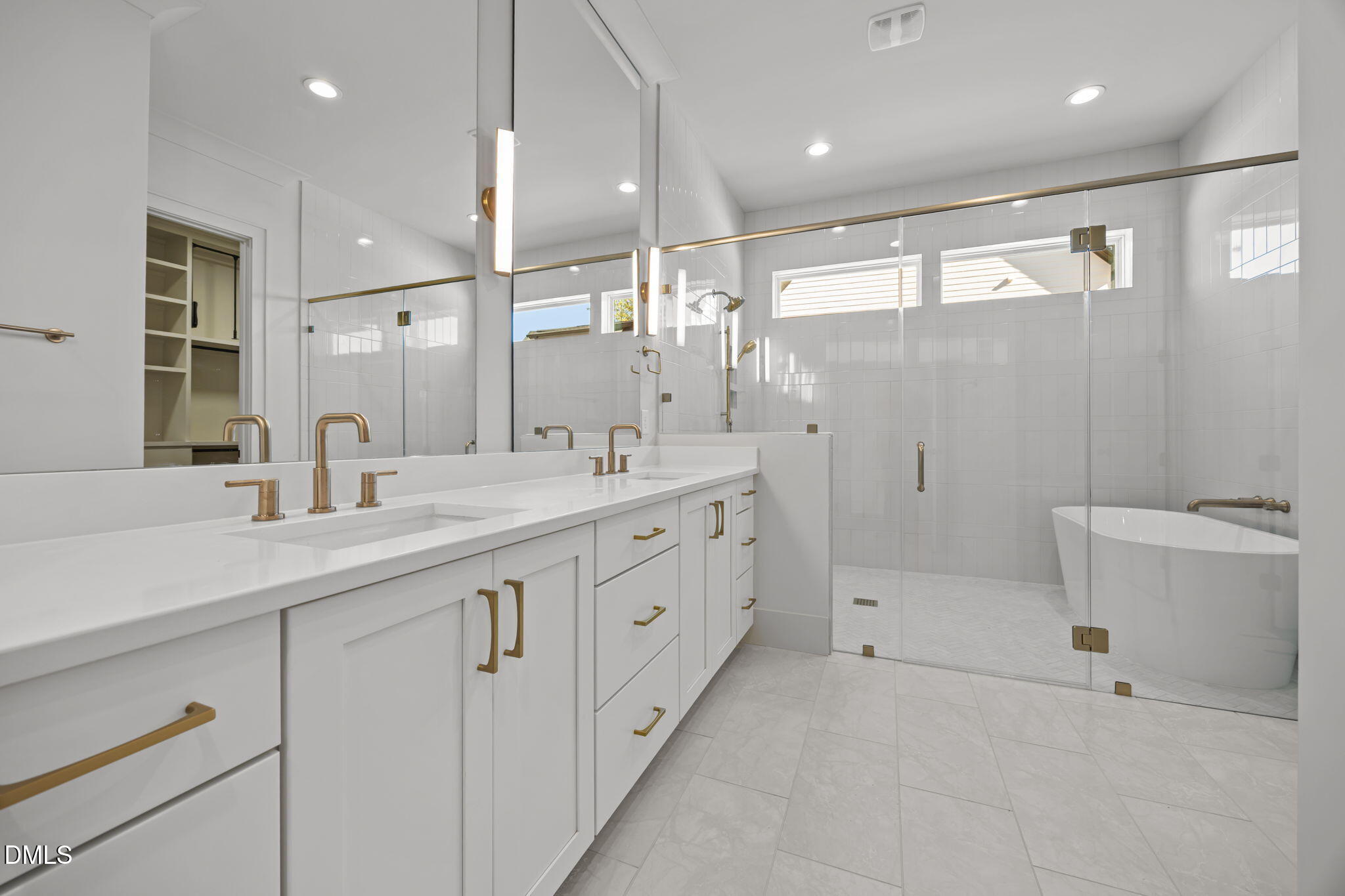 35 Chestnut Oak Drive