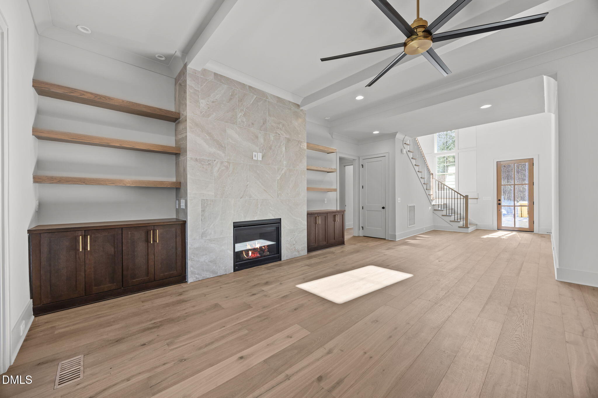 35 Chestnut Oak Drive
