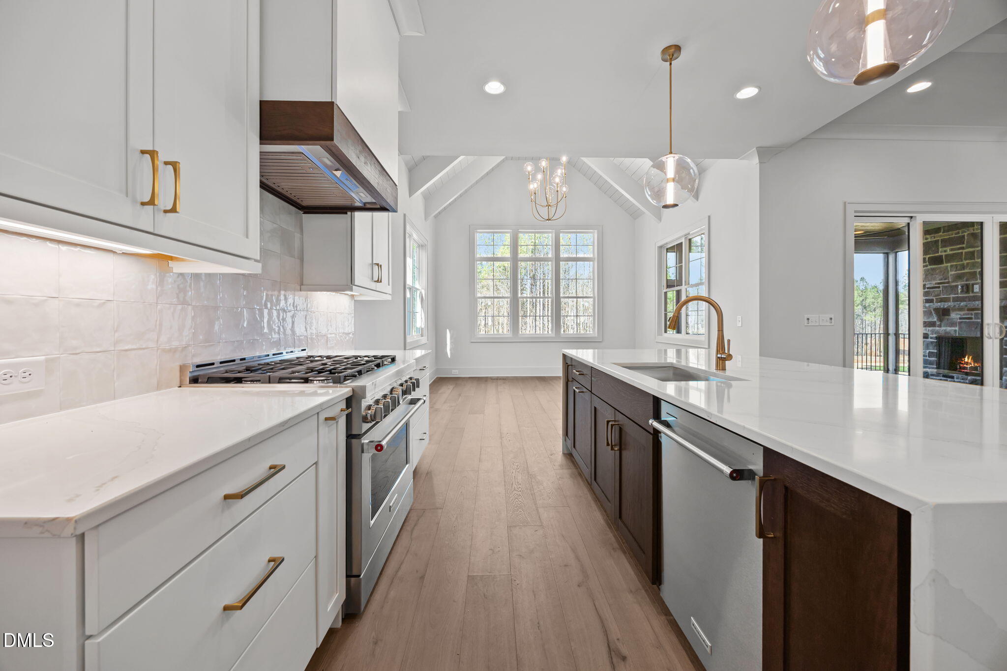 35 Chestnut Oak Drive