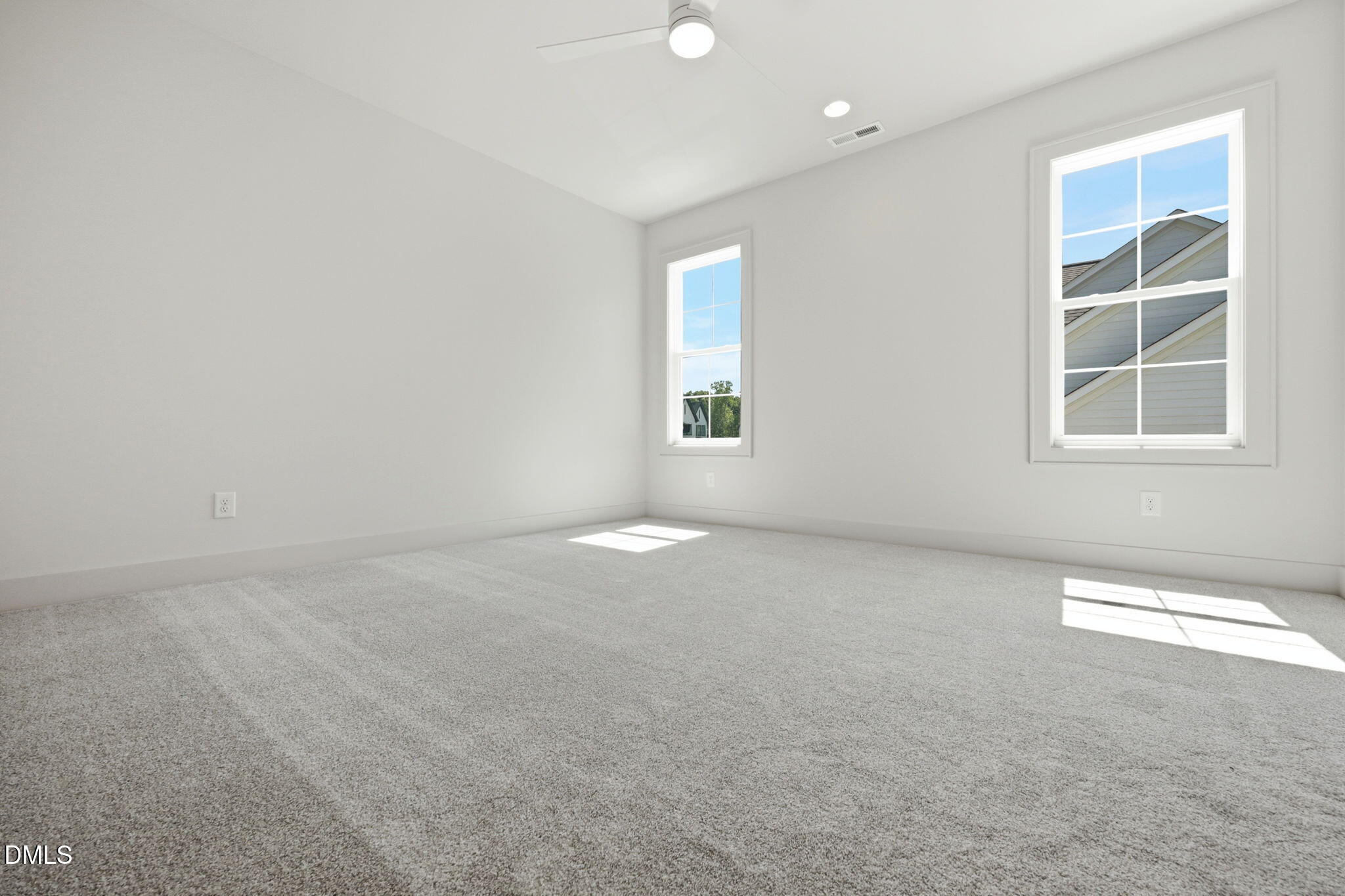 35 Chestnut Oak Drive