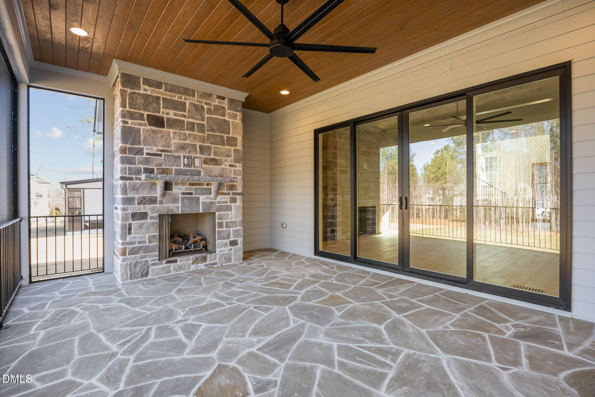35 Chestnut Oak Drive