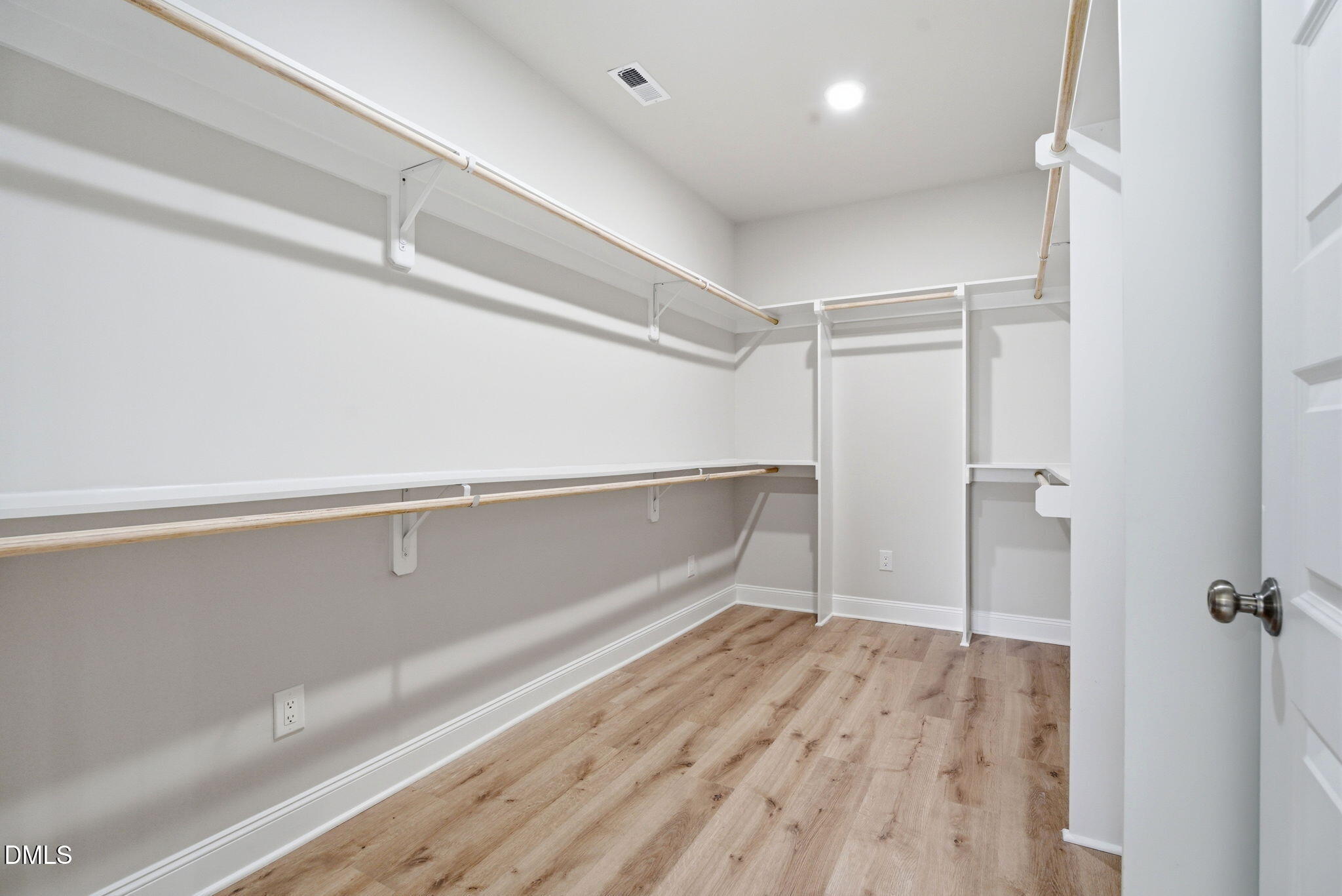 1600 Gathering Park Circle # 204