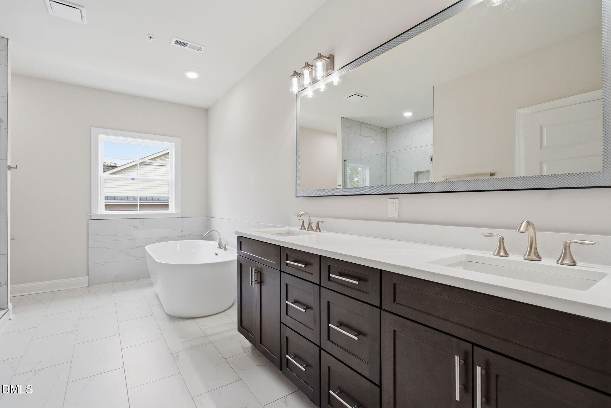 1600 Gathering Park Circle # 204
