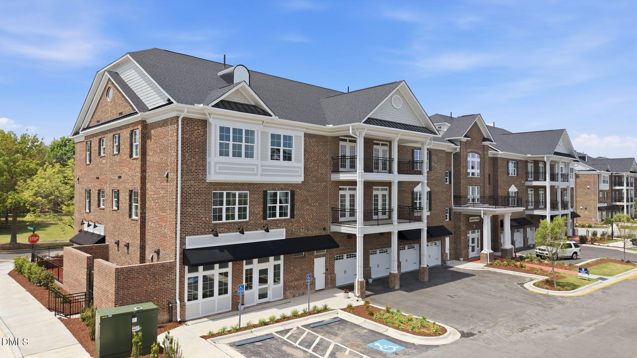 1600 Gathering Park Circle # 204