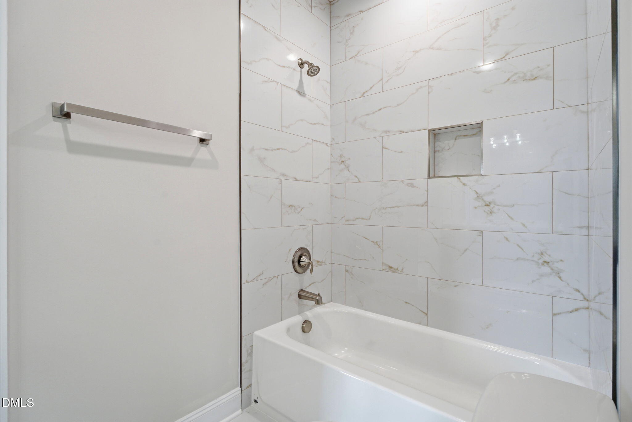 1600 Gathering Park Circle # 204
