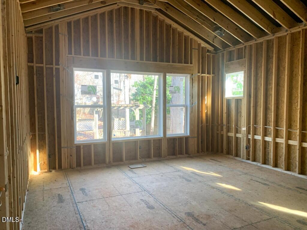 1105 Kingwood Drive