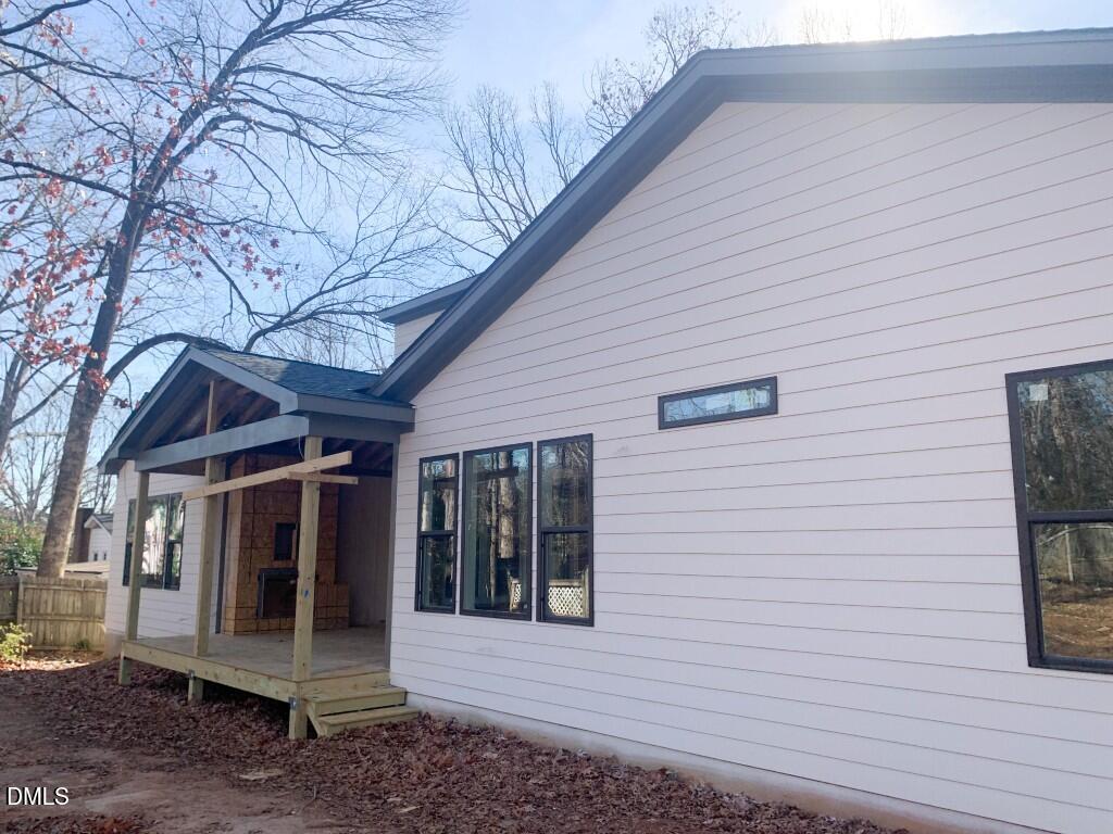 1105 Kingwood Drive