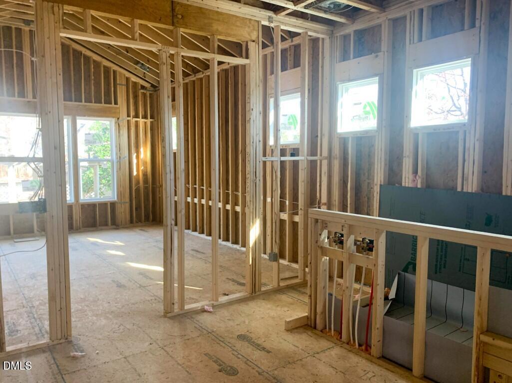 1105 Kingwood Drive