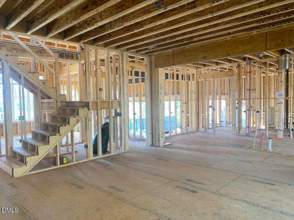 1105 Kingwood Drive