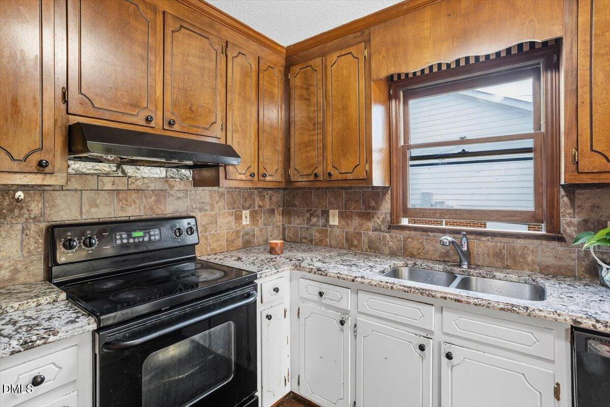 4104 Lodge Allen Court