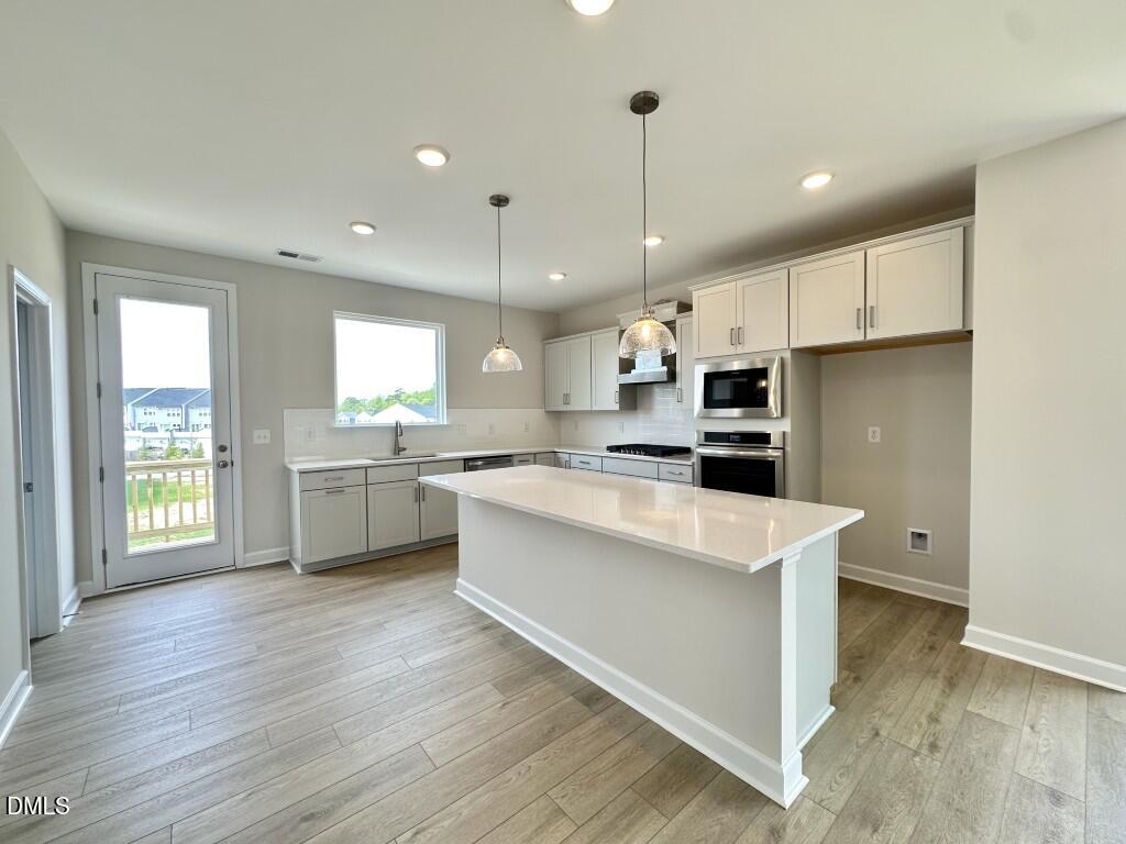 610 Thatch Lane