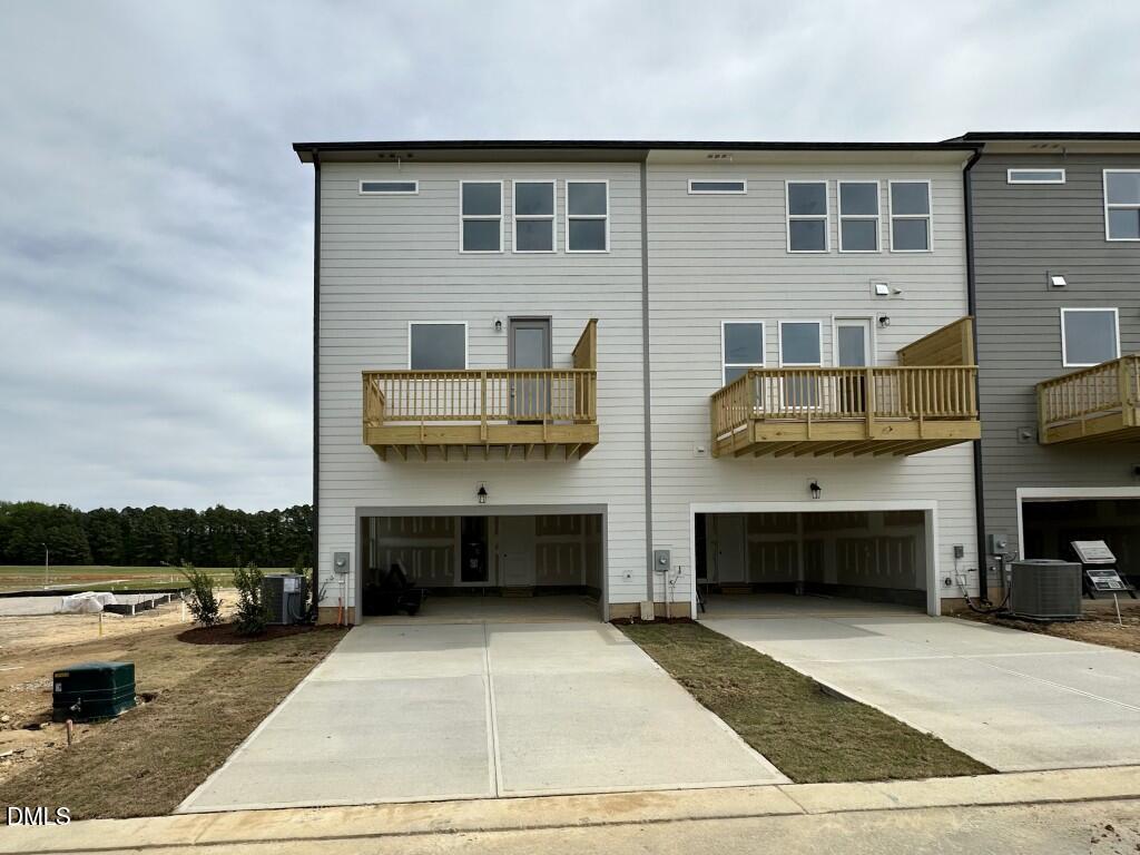 610 Thatch Lane