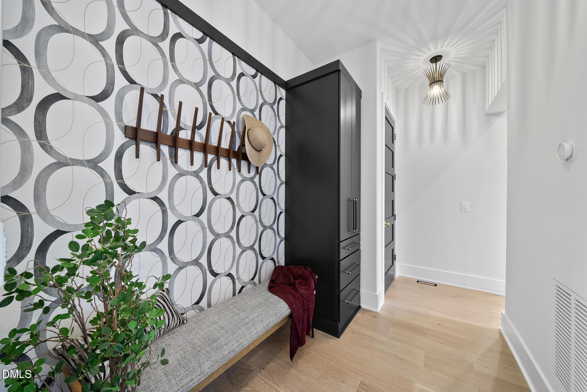 1925 Hunting Ridge Road