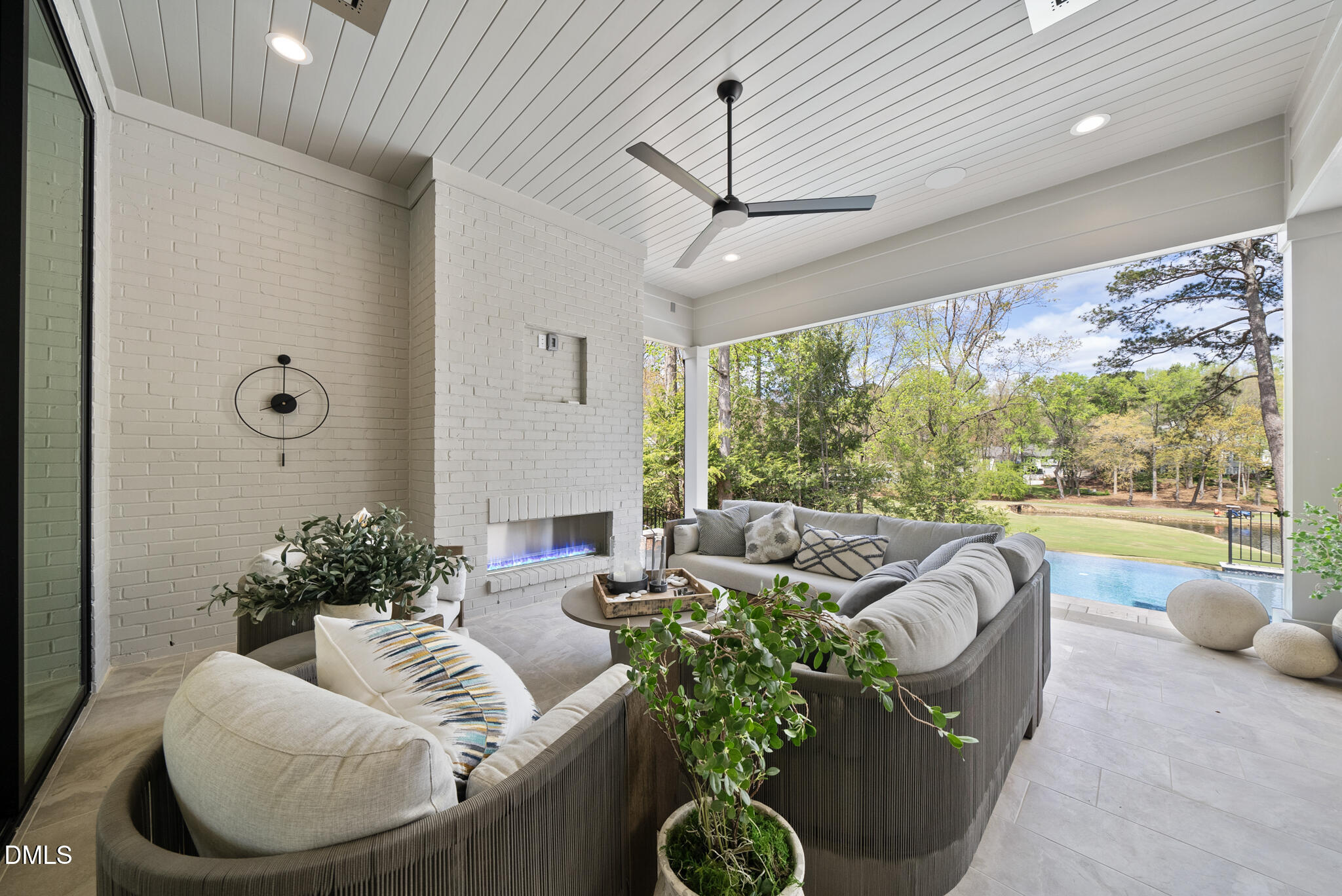 1925 Hunting Ridge Road