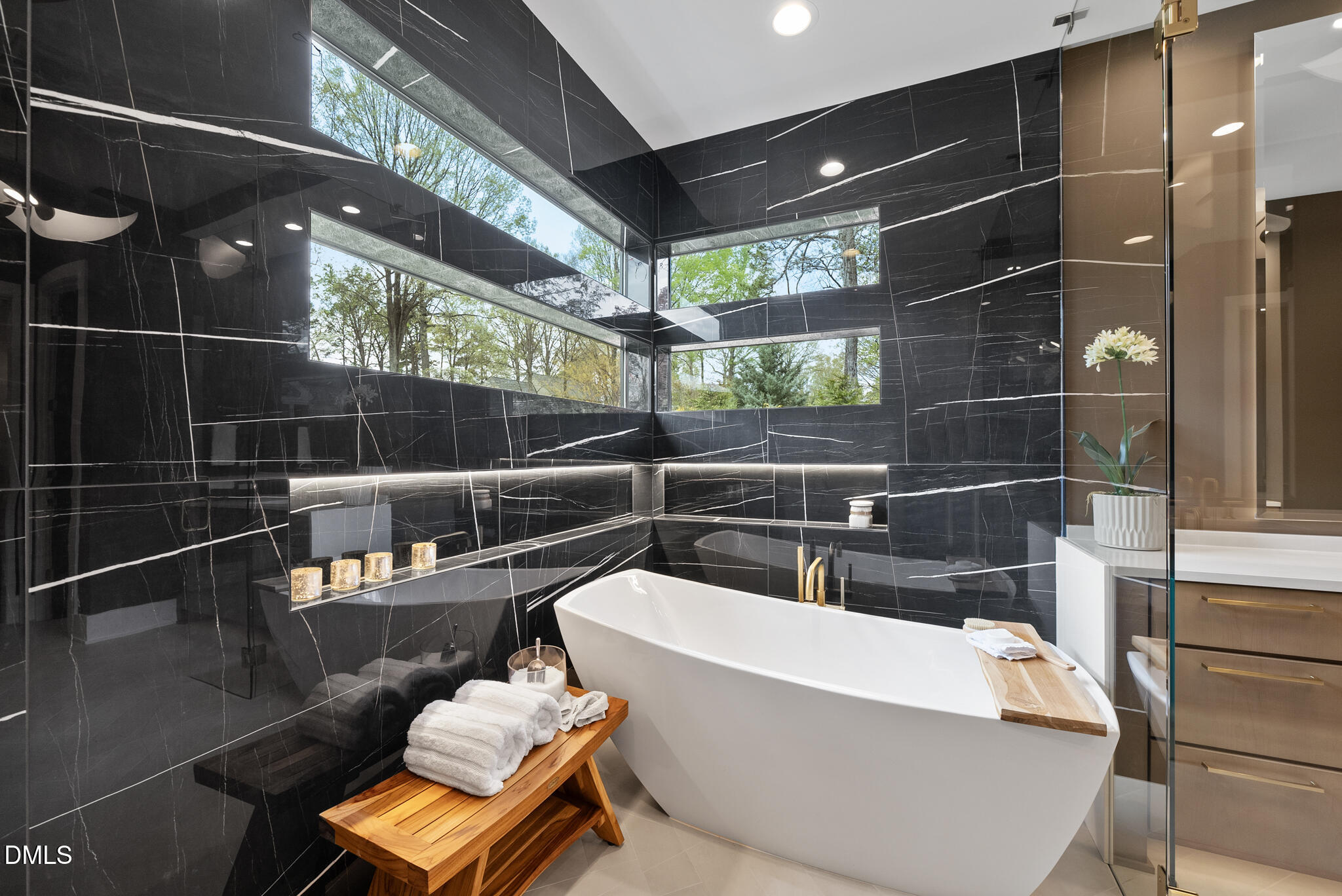 1925 Hunting Ridge Road