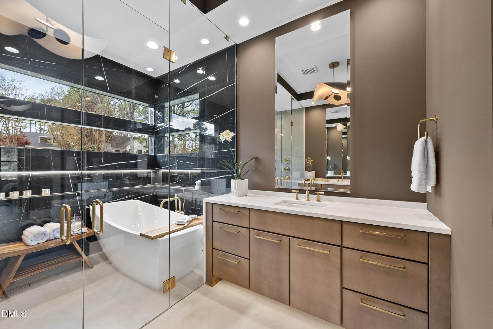 1925 Hunting Ridge Road