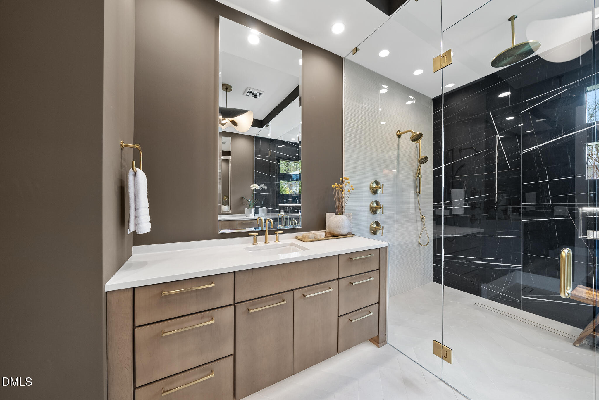 1925 Hunting Ridge Road