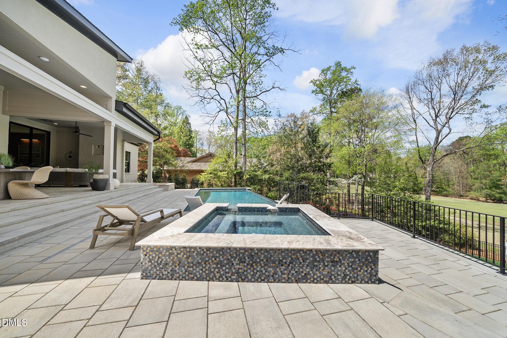 1925 Hunting Ridge Road