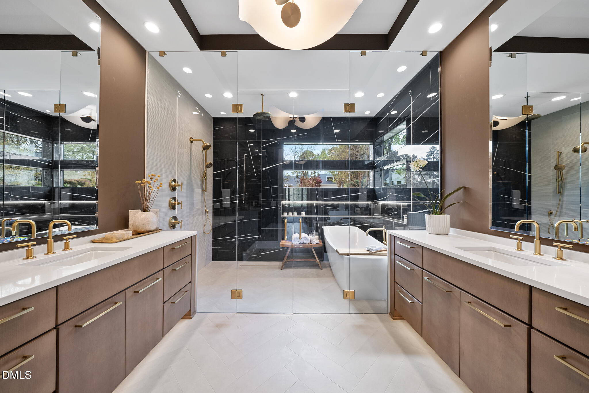 1925 Hunting Ridge Road