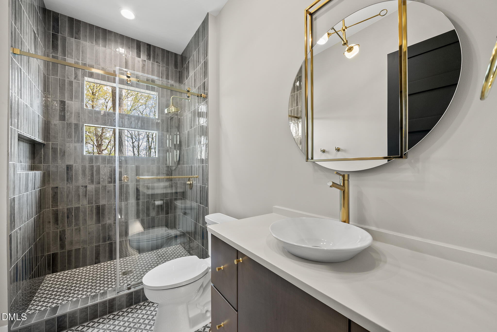 1925 Hunting Ridge Road