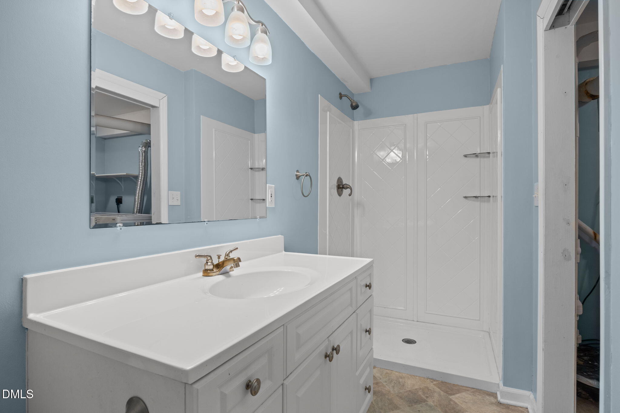4828 Latimer Road