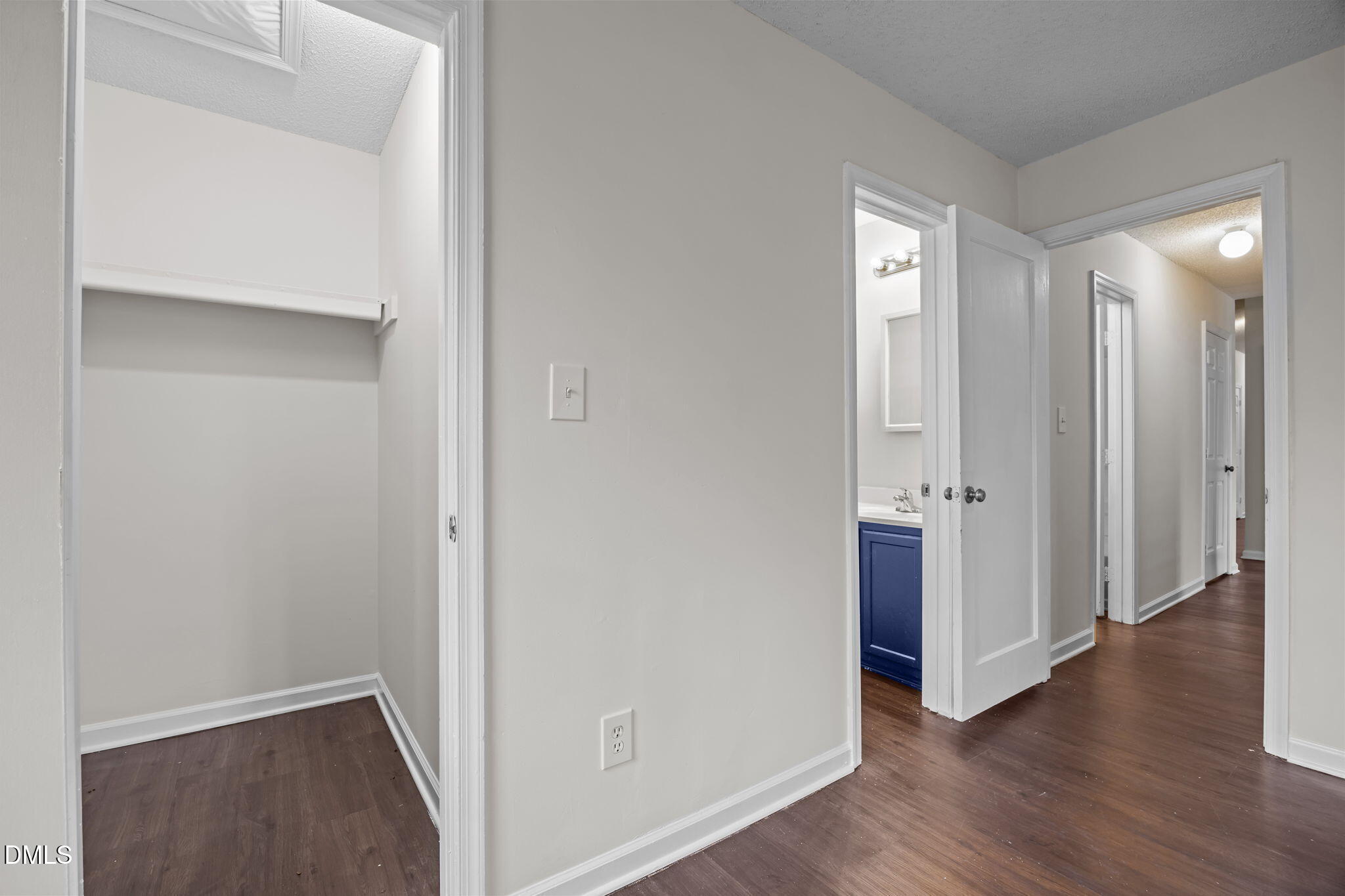 1321-302 Park Glen Drive # 8j Unit: Building 8j