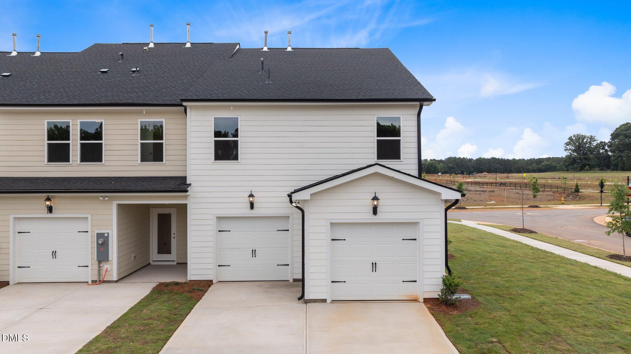 933 Alma Railway Drive # 553