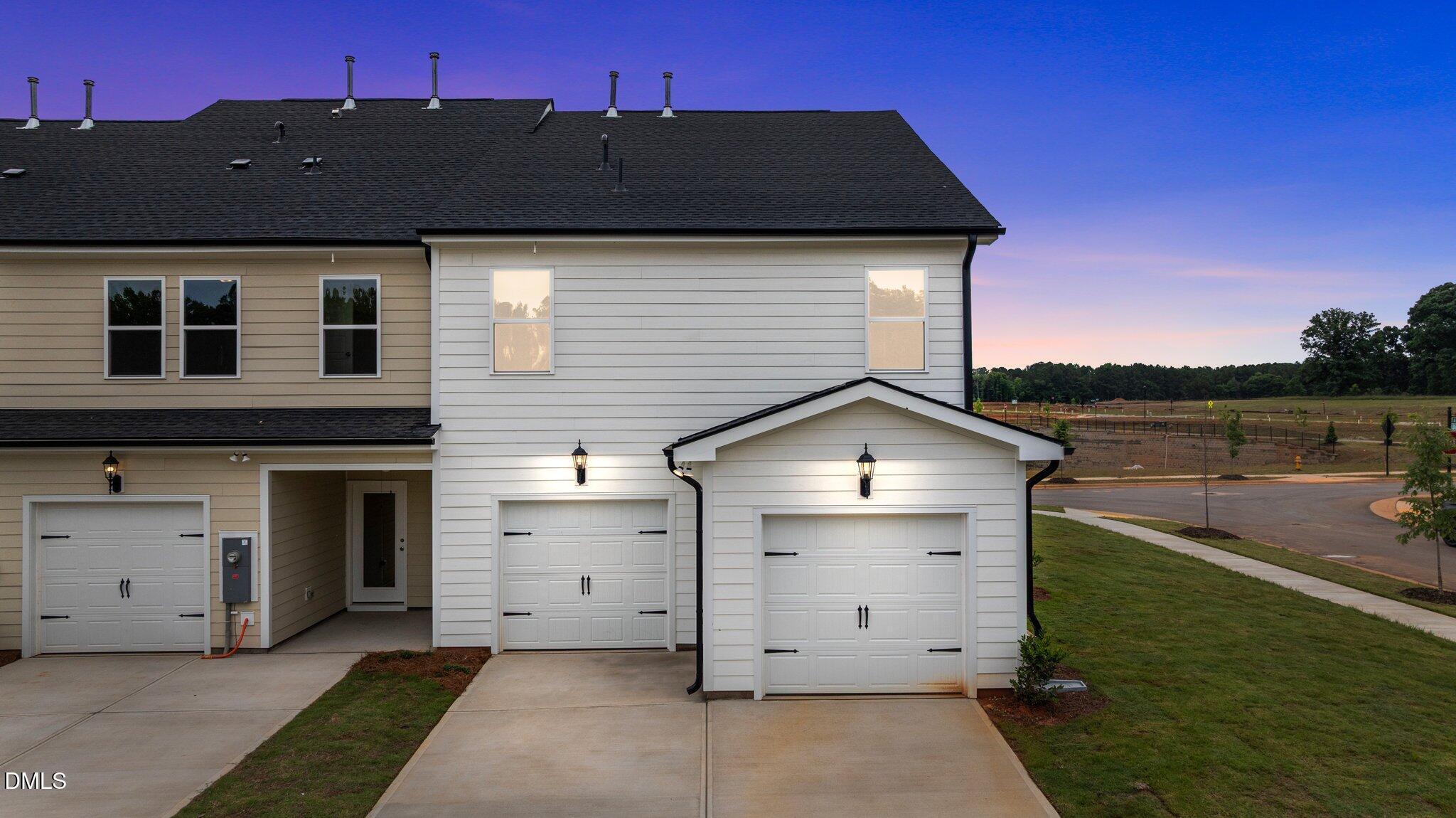 933 Alma Railway Drive # 553