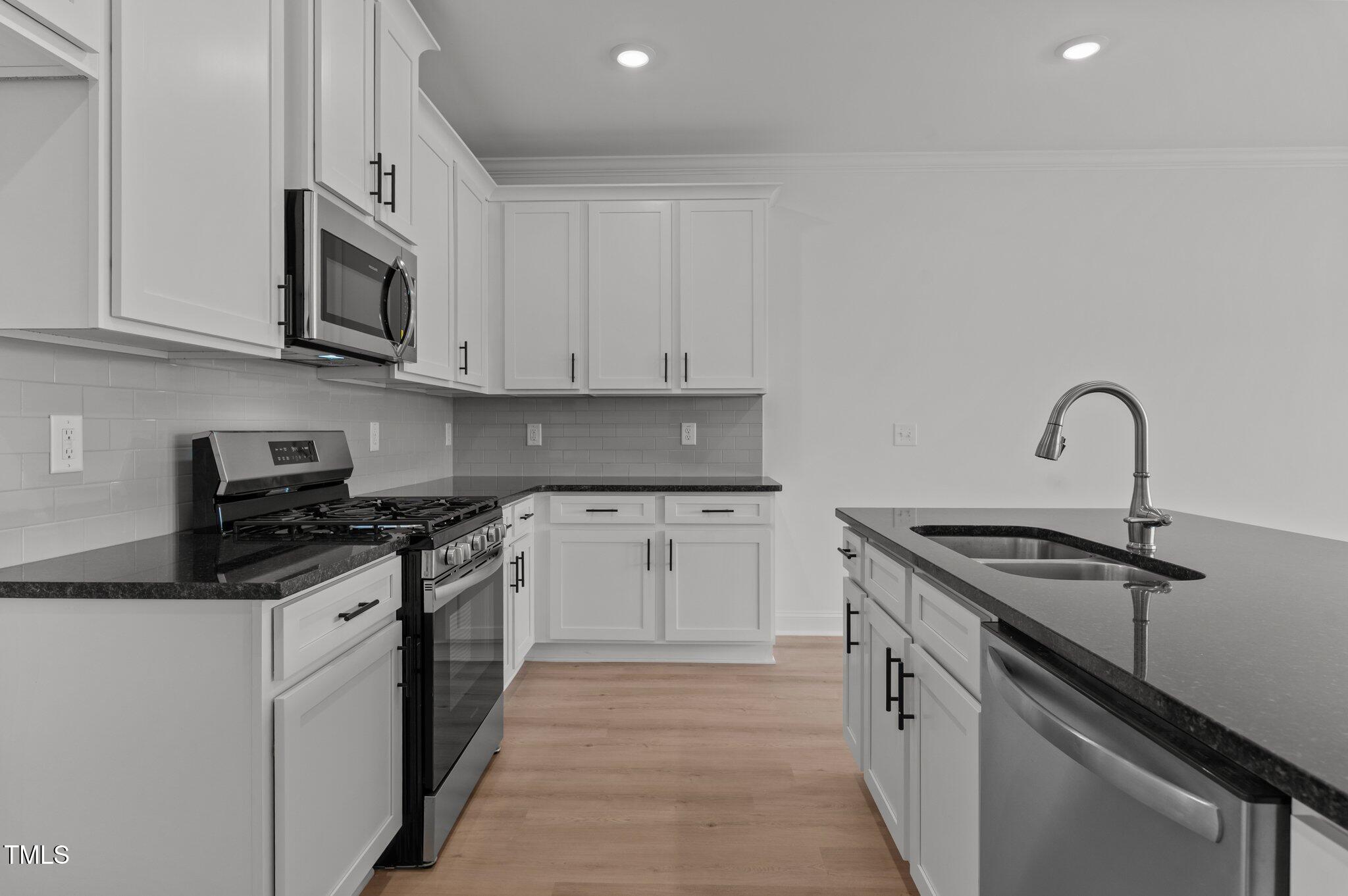 935 Alma Railway Drive # 554