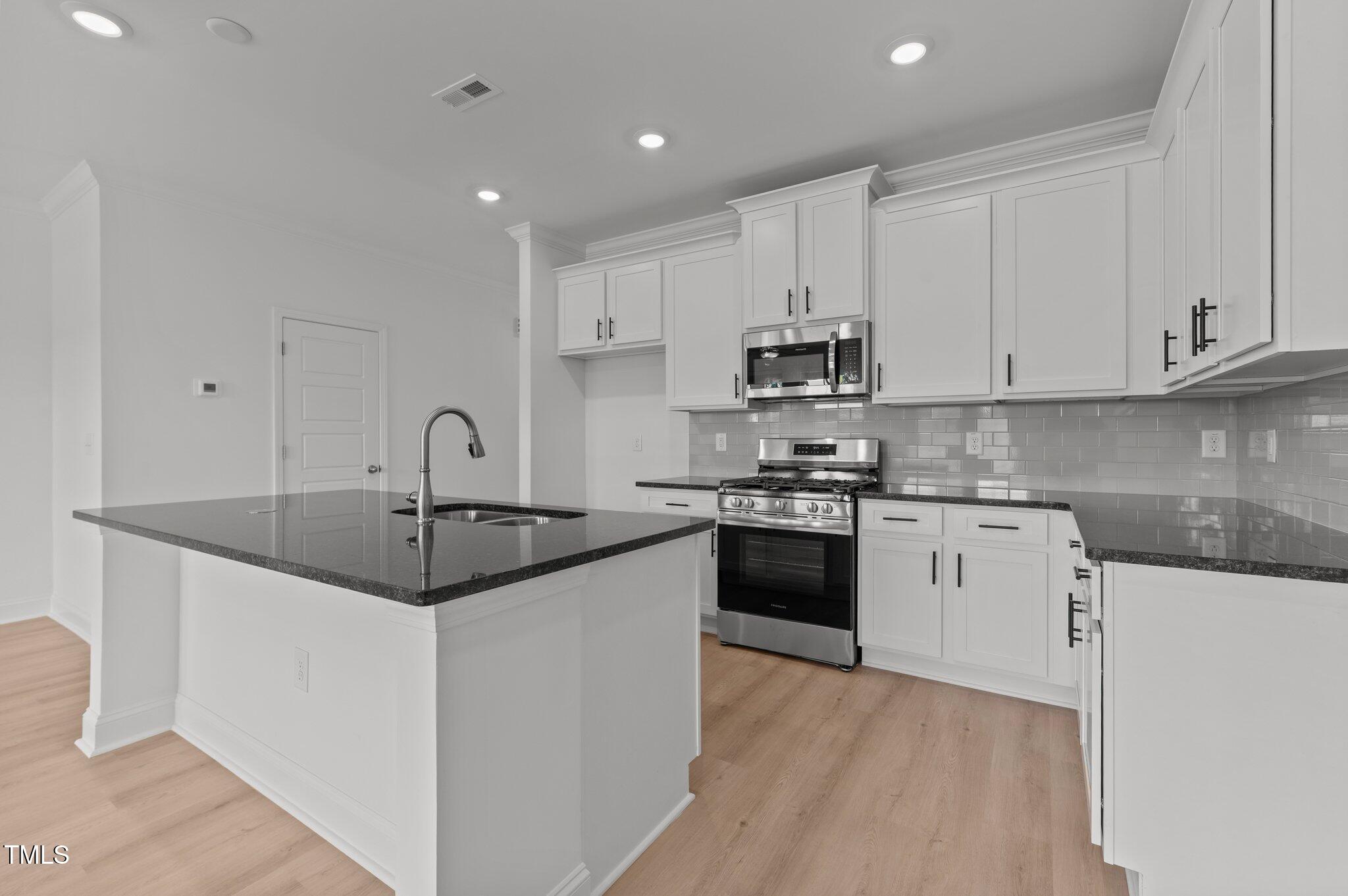 935 Alma Railway Drive # 554