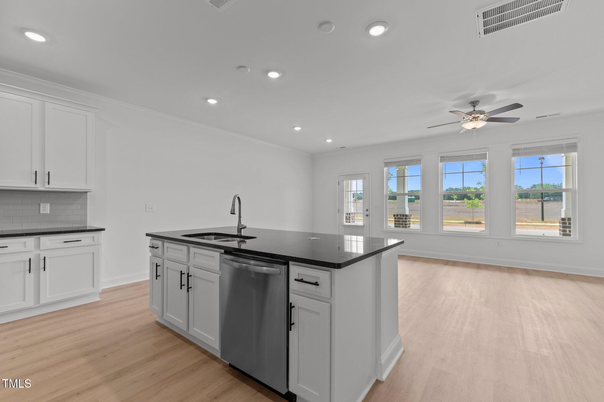 935 Alma Railway Drive # 554