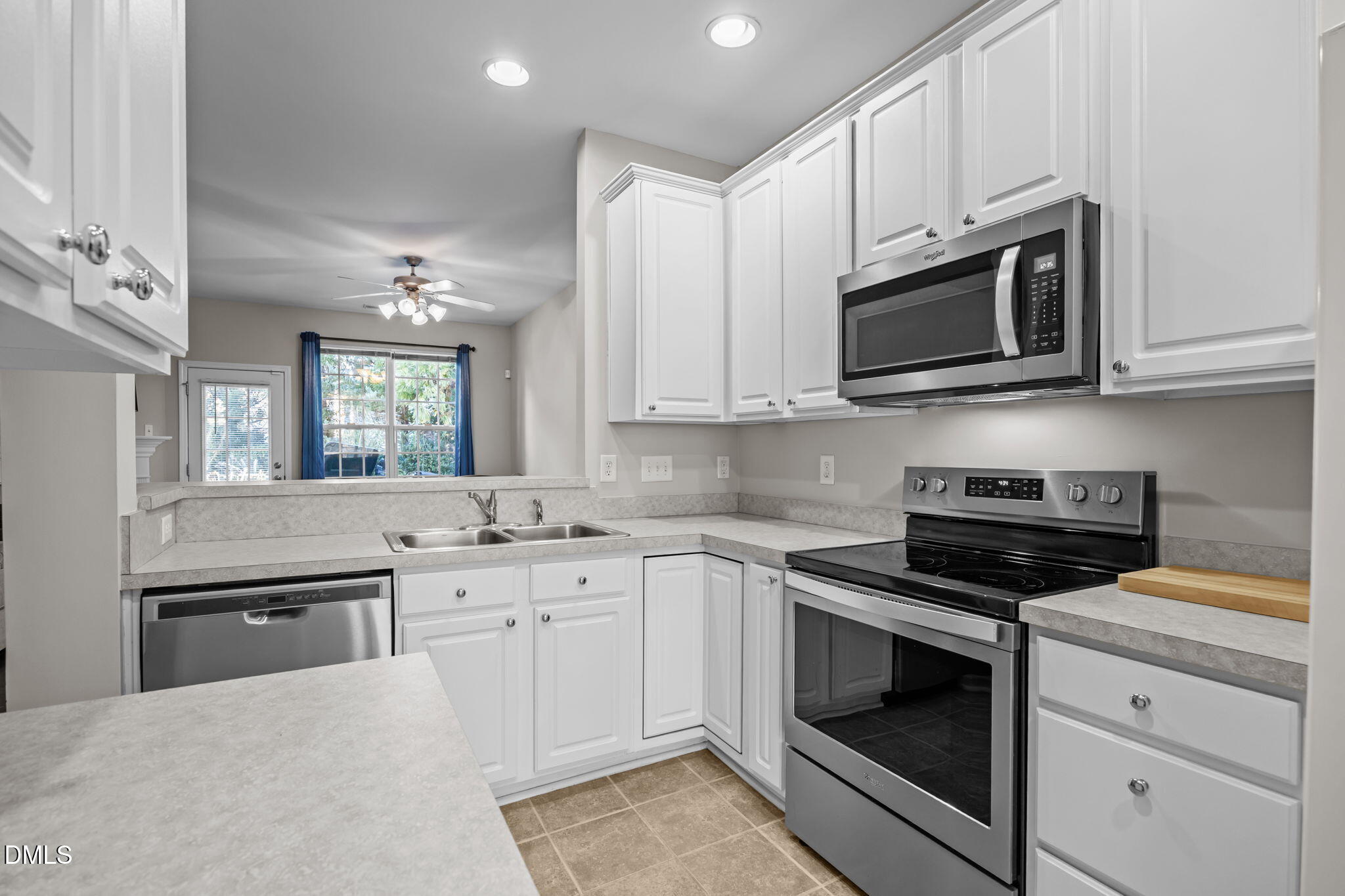 7704 Winners Edge Street