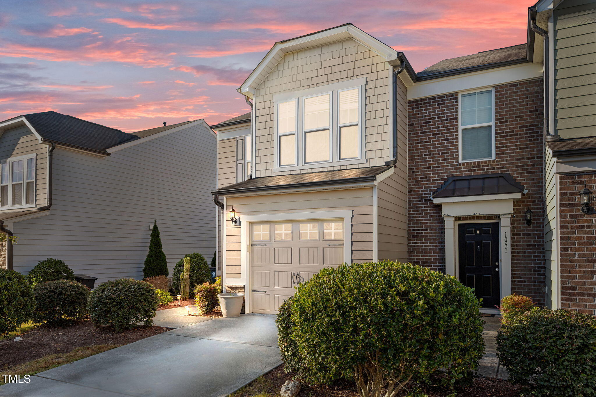 1049 Laceflower Drive